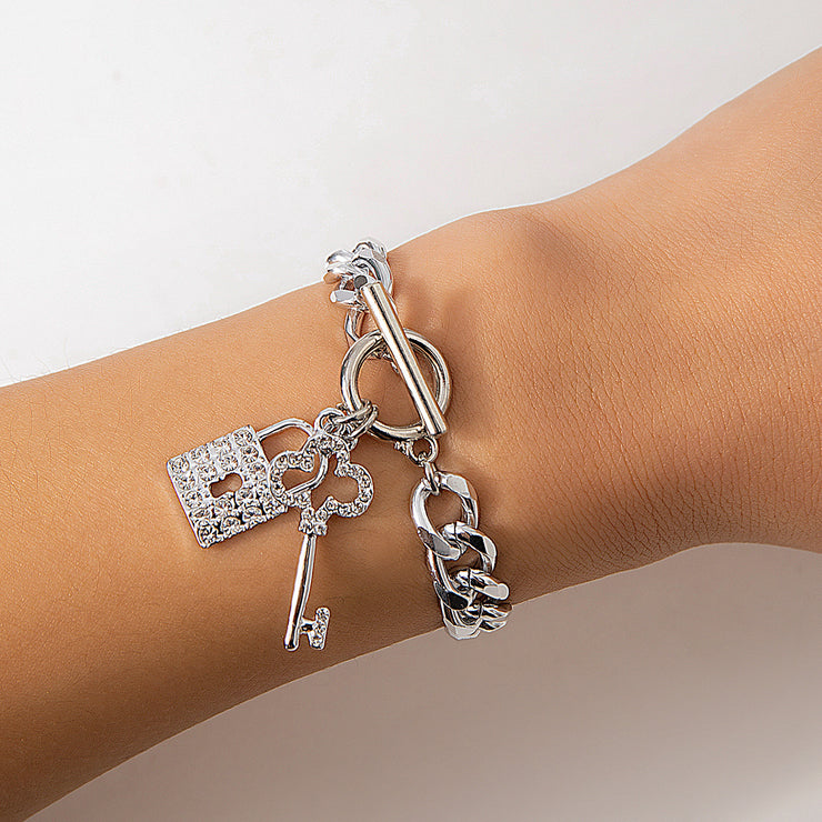 Dicke Kette mit glänzendem Schloss und Schlüssel anhänger Halskette für Frauen trend ige Damen accessoires am Hals Modeschmuck weiblich